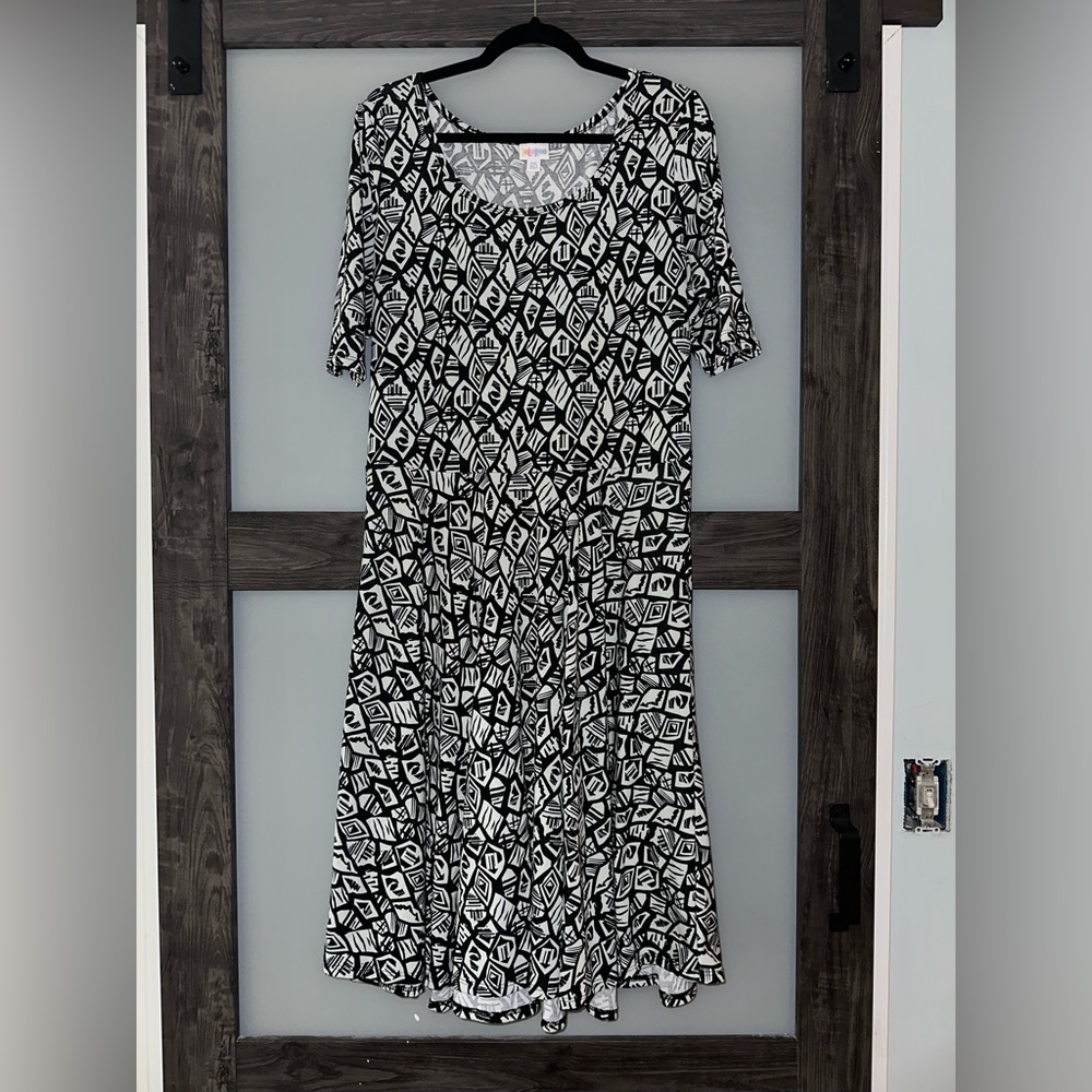 LuLaRoe Black and White Geometric Midi Dress